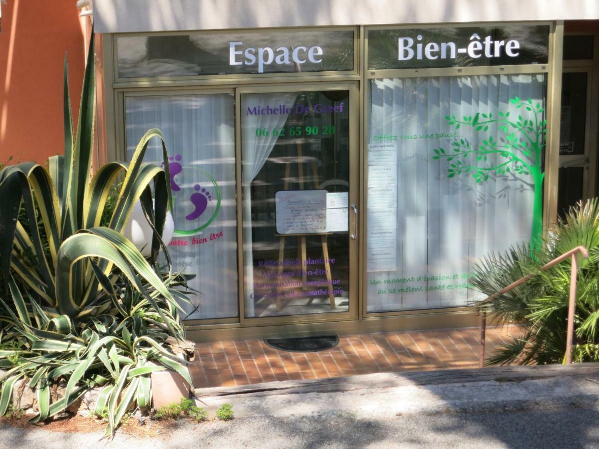 Joli studio A front de mer Saint-Raphaël Esterno foto